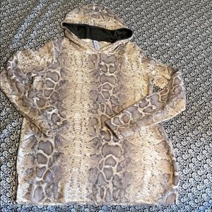 Soft pull over hoodie - snakeskin